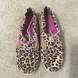 Leopard and pink Sperrys